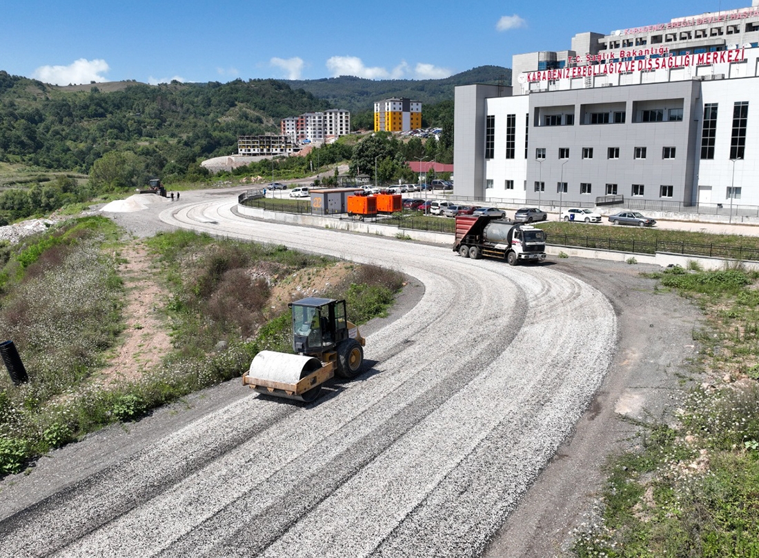 200 Bin M2 Emisyon Kaplama Asfalt Çalışmalarında İlk Etap Başladı
