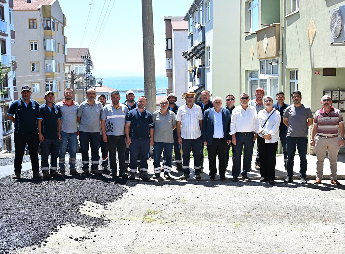 Kdz. Ereğli’de Sıcak Asfalt Çalışmaları Kesintisiz Sürüyor