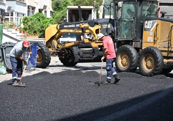 200 Milyon Liralık Dev Asfalt Hamlesinde 17 Bin Ton Sıcak Asfalt Yollarla Buluştu