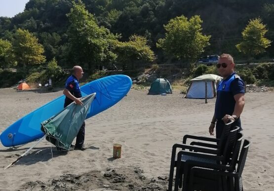 Merve Altı Plajı’nda Çadır Ve Baraka İşgalleri Kaldırıldı
