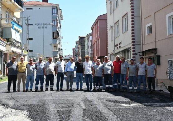 200 Milyon Liralık Dev Asfalt Hamlesinde 17 Bin Ton Sıcak Asfalt Yollarla Buluştu