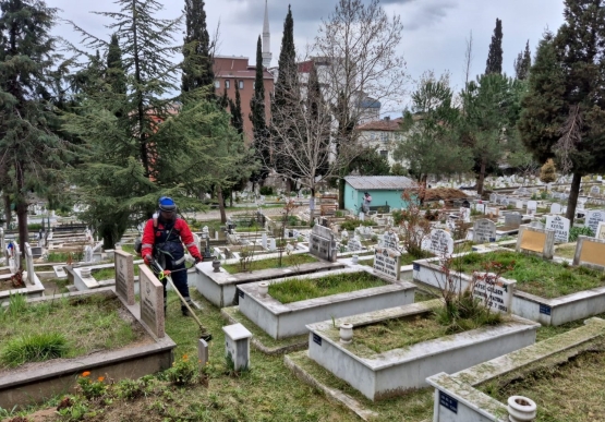 Kdz. Ereğli Şehir Mezarlığında Bayram Temizliği Yapılıyor