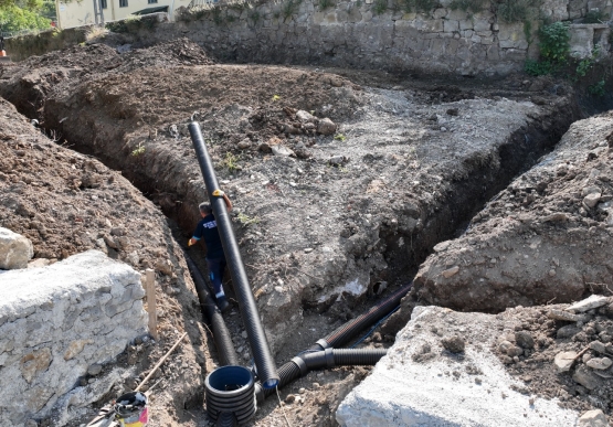 Sokak Hayvanları Rehabilitasyon Ve Bakım Merkezi’nde Altyapı Çalışmaları Sürüyor