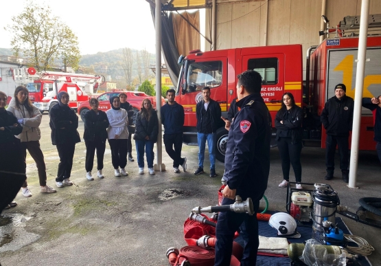 Gönüllü İtfaiyeciler Sahaya Çıktı