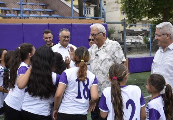 Başkan Posbıyık, Roman Çocuklarla Sahaya İndi