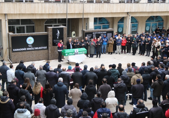 Belediye İşçisi Karanfil, Son Yolculuğuna Uğrlandı