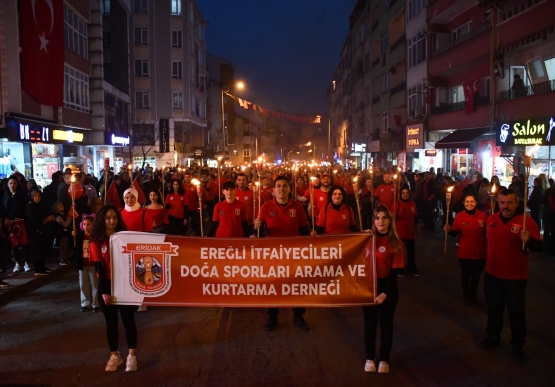 Aşkın Nur Yengi, Kdz. Ereğli’nin Coşkusuna Coşku Kattı