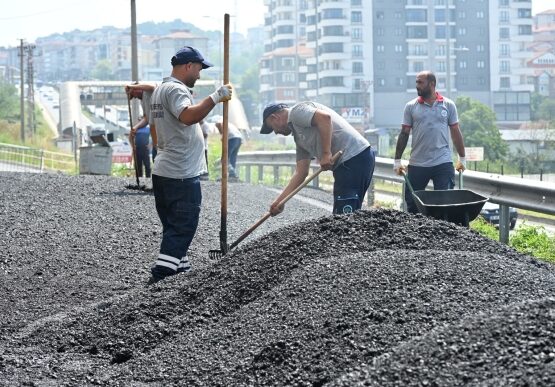 200 Milyon Liralık Asfalt Yatırımı Kepez Bölgesi'nde Devam Ediyor